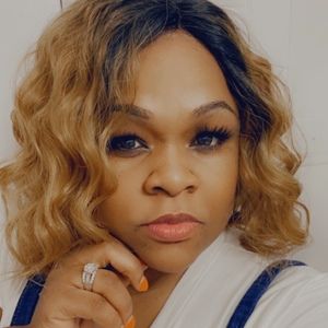 Meet your Posher, Toni